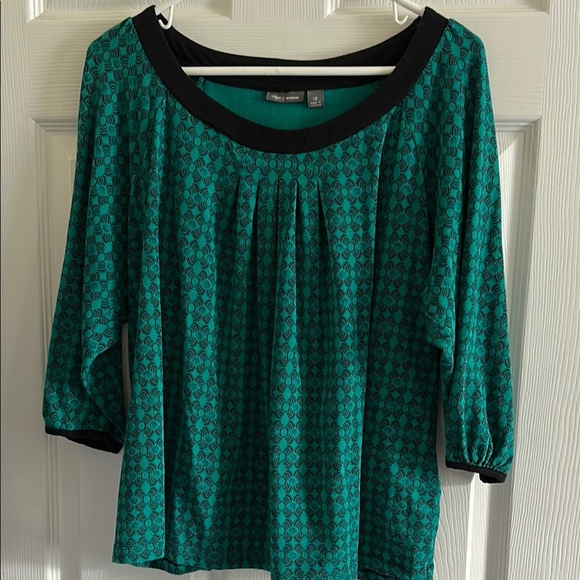Apt. 9 Green Relaxed Pleated Blouse - Picture 1 of 4